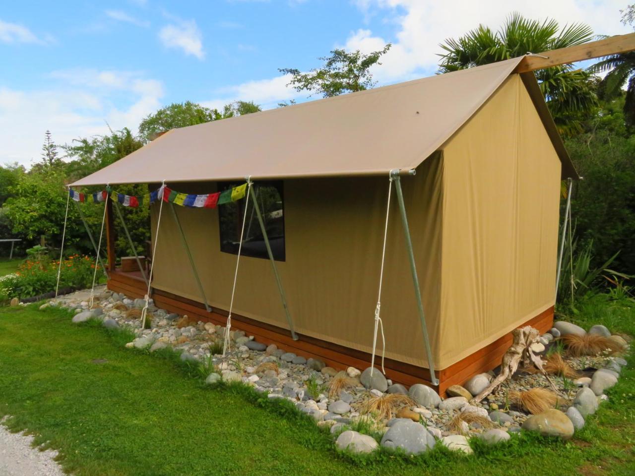 Glamping in a Permaculture Paradise Pohara Екстериор снимка